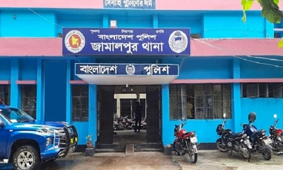 ট্রাকচাপায় চাচা-ভাতিজার মৃত্যু