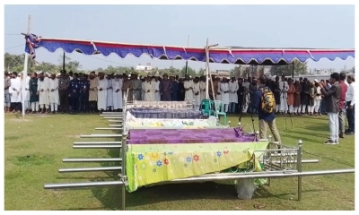 বাগেরহাটে একই পরিবারের নিহত ৯ সদস্যের দাফন সম্পন্ন