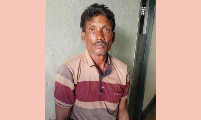 কু-প্রস্তাবে রাজি না হওয়ায় গৃহবধূর আঙুল কামড়ে ছিঁড়ে নেওয়ার অভিযোগ