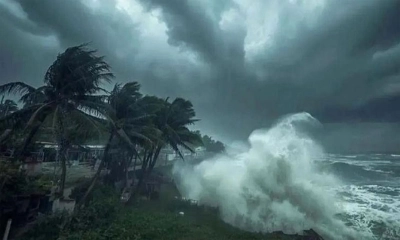 ৮০ কিমি বেগে ঝড়ের শঙ্কা, চার বন্দরে সতর্ক সংকেত