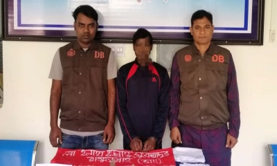 গ্রেপ্তার হওয়া ‘জিনের  বাদশা’।