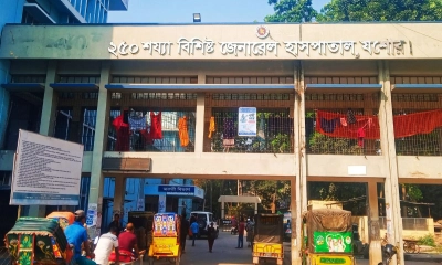 হাসপাতালের জরুরি বিভাগের সামনে পাওয়া মরদেহের বেওয়ারিশ দাফন