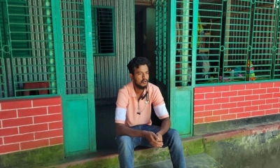 প্রেমিকার বাড়িতে যুবকের অনশন। ছবি- রূপালী বাংলাদেশ