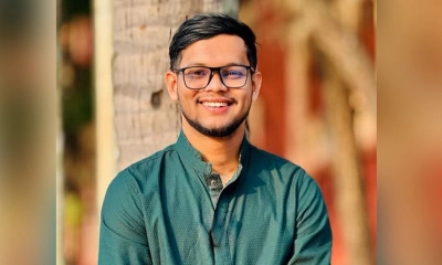 ডিবি কার্যালয়ে আমাকে ঝুলিয়ে মারধর করা হয়েছিল : আবু বাকের মজুমদার