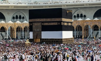 কাবার পবিত্র গিলাফও পাঠানো হয় এপস্টেইনকে