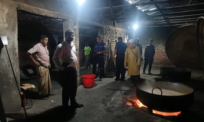 কালাইয়ে অস্বাস্থ্যকর পরিবেশে দই উৎপাদন, কারখানার মালিককে জরিমানা