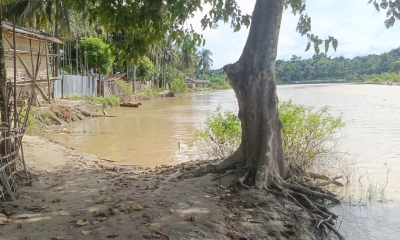রাঙামাটির বাঘাইছড়ির লাল্যাঘোনা এলাকায় কাচালং নদী ভাঙনে বিলীন হচ্ছে বসতবাড়ি। ছবি- রূপালী বাংলাদেশ
