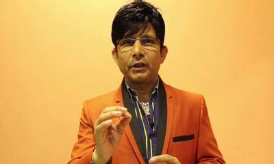 আলোচিত বলিউড অভিনেতা গ্রেপ্তার