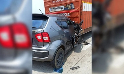 এক্সপ্রেসওয়েতে দাঁড়িয়ে থাকা ট্রাকে প্রাইভেট কারের ধাক্কা, একই পরিবারের নিহত ৫