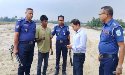 অবৈধভাবে বালু উত্তোলনের দায়ে যুবকের কারাদণ্ড