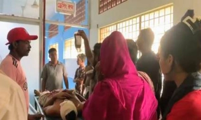 খুলনায় বাড়িতে ঢুকে যুবককে গুলি