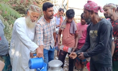 ১০ টাকায় মিলছে ১ লিটার দুধ