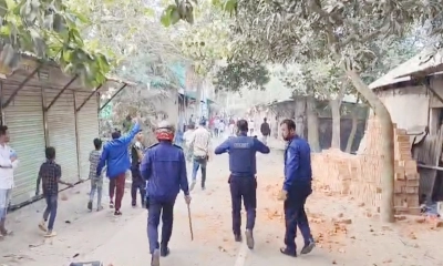 ফুটবল খেলাকে কেন্দ্র করে রক্তক্ষয়ী সংঘর্ষ, আহত ২০