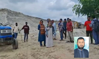 যুবদলের সভাপতির অবৈধ বালুর ব্যবসায় ভ্রাম্যমাণ আদালতের অভিযান, ইনসেটে জহির মেম্বার।    ছবি- রূপালী বাংলাদেশ