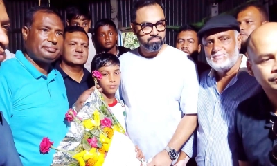 তারেক রহমানের উপহার পেলেন কটিয়াদীর ক্ষুদে ফুটবলার জিসান