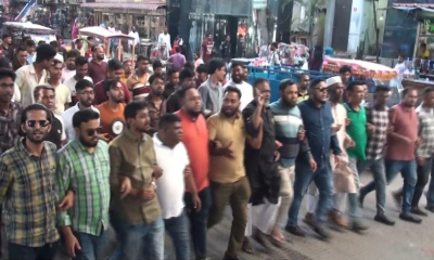 হাসিনার মৃত্যুদণ্ডের রায়ে গাজীপুরের কোনাবাড়ীতে আনন্দ মিছিল। ছবি- রূপালী বাংলাদেশ