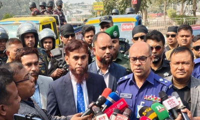 কুষ্টিয়ায় যৌথবাহিনীর নির্বাচনি মহড়া