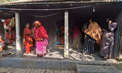 কিস্তির চাপে নিজেকে শেষ করে দিলেন অটোরিকশাচালক