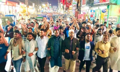 হাসিনার ফাঁসির রায়ে লক্ষ্মীপুরে আনন্দ মিছিল ও মিষ্টি বিতরণ