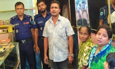 তালা ভেঙে স্বর্ণের দোকানে চুরি, নৈশপ্রহরীকে তুলে নিয়ে হত্যা