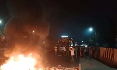 মাদারীপুরে বিএনপির মনোনয়ন বঞ্চিতদের সড়কে অগ্নিসংযোগ-গাড়ি ভাঙচুর