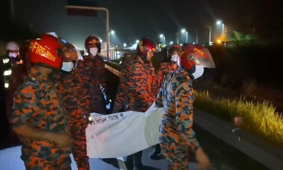 মাওয়া এক্সপ্রেসওয়েতে ১৫ মিনিটের ব্যবধানে ২ পথচারীর মৃত্যু