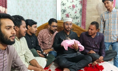 শহীদ রিজভীর নোয়াখালীর মাইজদি বার্লিংটন মোড় সংলগ্ন বাসভবনে এনসিপি নেতা হান্নান মাসুদ। ছবি- রূপালী বাংলাদেশ