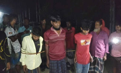 বাড়ি পৌঁছে দেওয়ার কথা বলে দলবদ্ধ ধর্ষণ, ৩ যুবককে পুলিশে দিল জনতা