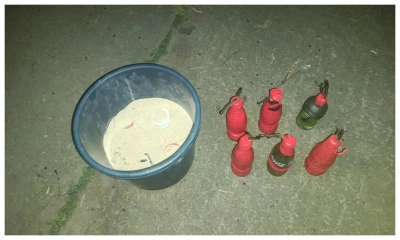 মোহাম্মদপুর থেকে পেট্রোল বোমা–ককটেল উদ্ধার