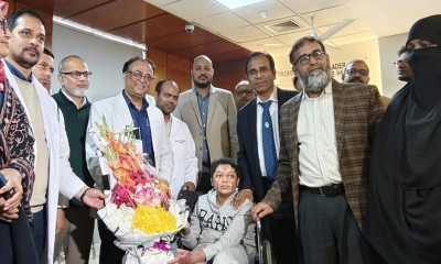 বিমান দুর্ঘটনায় আহত শিক্ষার্থী আবিদুর রহিম বাড়ি ফিরেছে