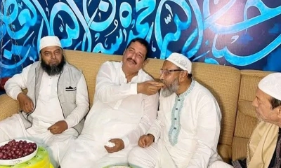 প্রতিদ্বন্দ্বী প্রার্থী জাহাঙ্গীরের বাসায় ভূমিমন্ত্রী মিনু
