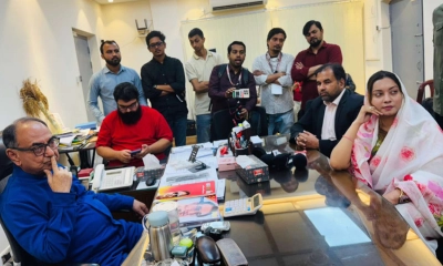 মির্জা আব্বাসের চায়ের দাওয়াতে মেঘনা আলম