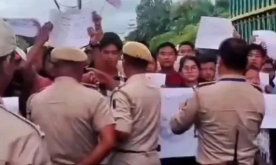 ‘গো ব্যাক মোদি’ স্লোগানে উত্তাল মণিপুর বিশ্ববিদ্যালয়