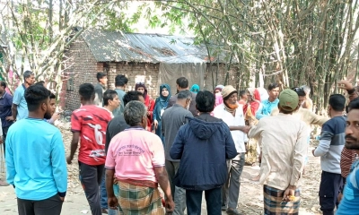 ভোট চাইতে গিয়ে হামলার শিকার মহিলা দলের নেত্রী