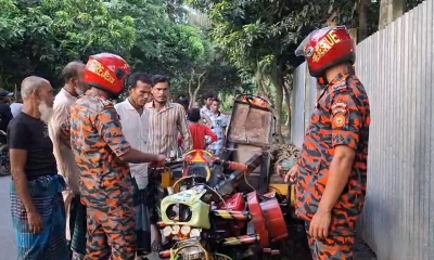 মুন্সীগঞ্জে বাস-নসিমনের মুখোমুখি সংঘর্ষে নিহত ২