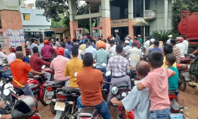 ফুলবাড়ীতে তীব্র জ্বালানি সংকট, চরম ভোগান্তিতে মোটরসাইকেল চালকরা