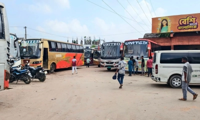 ঢাকা-ময়মনসিংহ রুটে বাস চলাচল বন্ধ। ছবি- রূপালী বাংলাদেশ