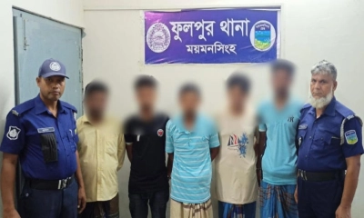 শ্রমিককে নির্যাতন করে টাকা আদায়ের চেষ্টা, বিএনপি কর্মীসহ গ্রেপ্তার ৫