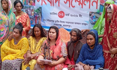 কেঁদে কেঁদে ভাইস চেয়ারম্যান পদ ফেরত চাইলেন তৃতীয় লিঙ্গের মুন্নি
