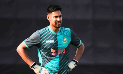 আইপিএল থেকে বাদ, পিএসএলে ফিরছেন মুস্তাফিজ