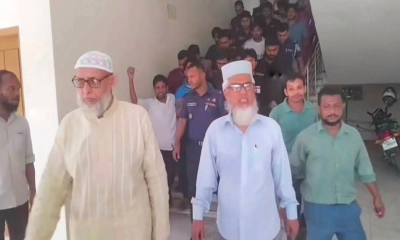 মুচলেকা দিয়ে ক্যাম্পাস ত্যাগ করলেন আনন্দ মোহন কলেজের ভারপ্রাপ্ত অধ্যক্ষ