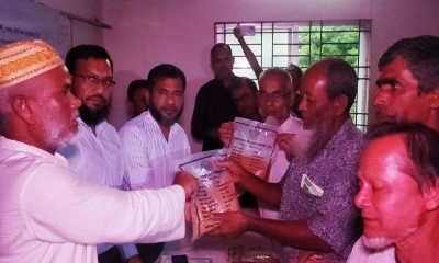 ময়মনসিংহে বিনামূল্যে ৪০০ কৃষক পেলেন সরিষা বীজ