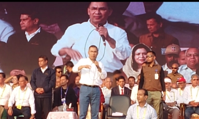 তারেক রহমানের নির্দেশেই মঞ্চে পা ঝুলিয়ে বসেন রাকিব