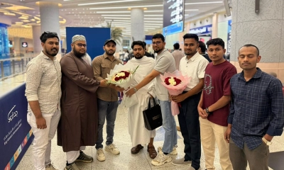 ওমরাহ করতে সৌদি আরবে পৌঁছেছেন নাহিদ ইসলাম