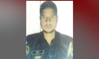 বাস-মোটরসাইকেল সংঘর্ষে কারারক্ষী নিহত