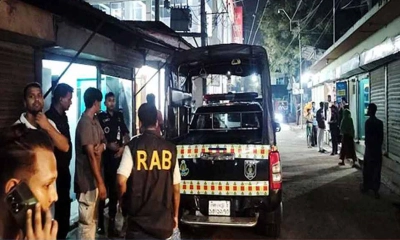 র‌্যাব সদস্যদের ওপর হামলা চালিয়েছে শীর্ষ সন্ত্রাসীর সহযোগীরা।      ছবি- সংগৃহীত