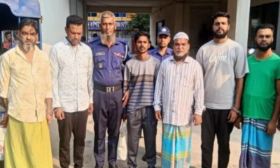 গ্রেপ্তারকৃতরা। ছবি-রূপালী বাংলাদেশ