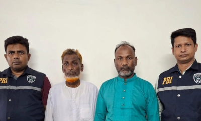আটককৃতরা। ছবি- রূপালী বাংলাদেশ