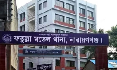 ফতুল্লায় ডিবি পরিচয়ে যাত্রীবাহীবাসে ডাকাতি
