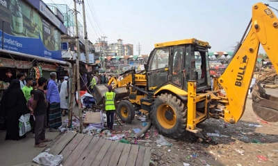 সোনারগাঁয়ে ৫ শতাধিক অবৈধ স্থাপনা উচ্ছেদ